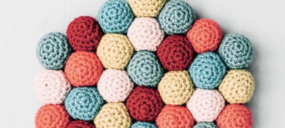 Hækl selv: Smart bordskåner