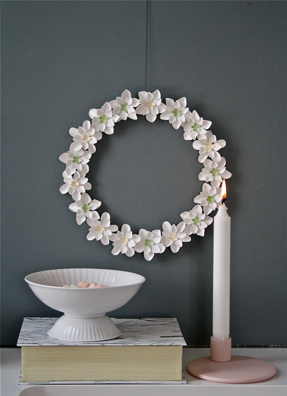 Blomsterkrans i papir