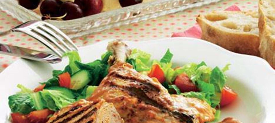 Weekendens menu: Grillet and & marcipan-is med kirsebær