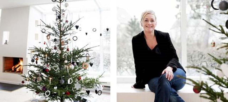 Se 4 personlige og smukt pyntede juletræer