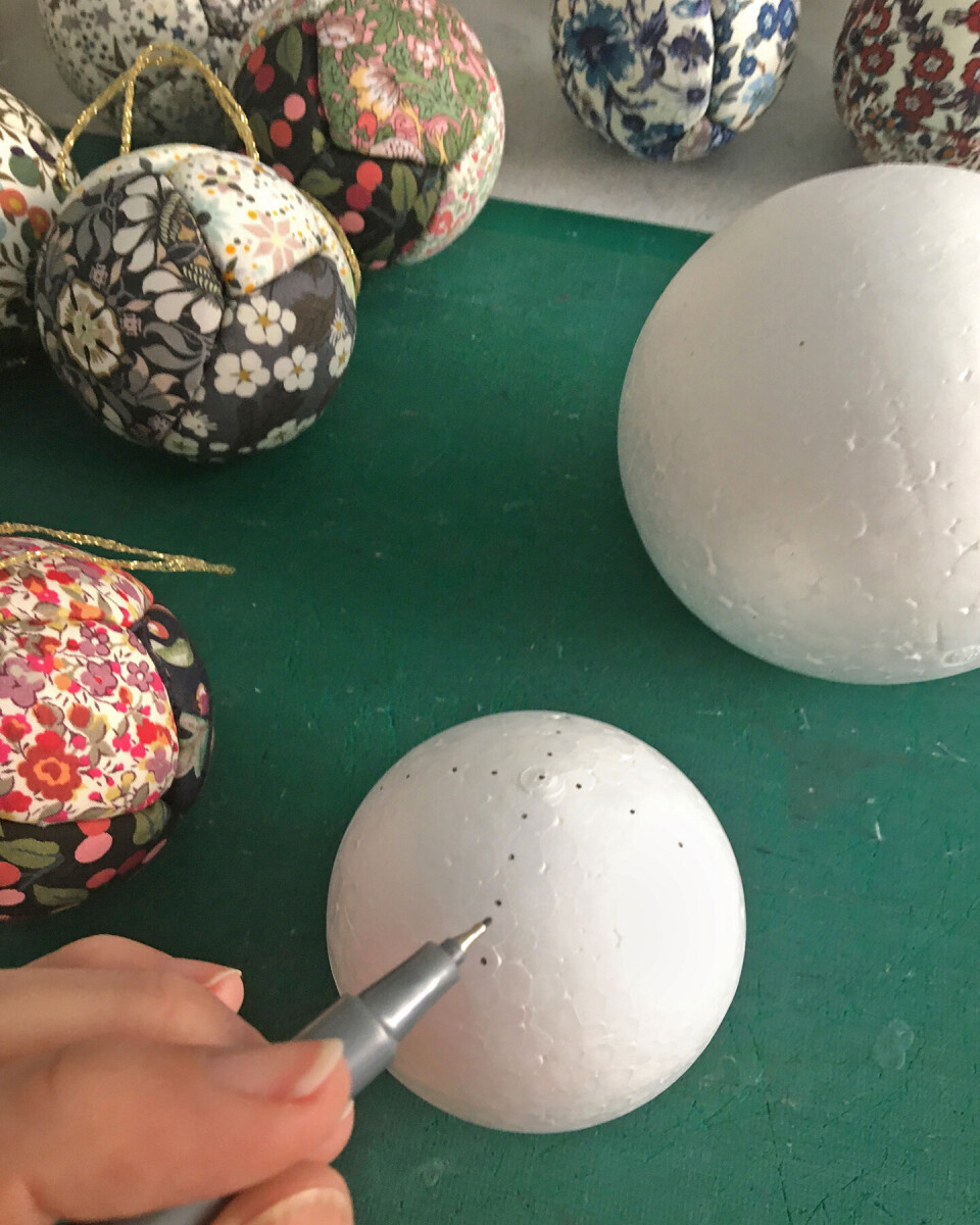 DIY julekugler i patchwork