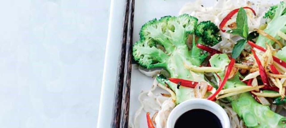 Spicy broccoli med nudler