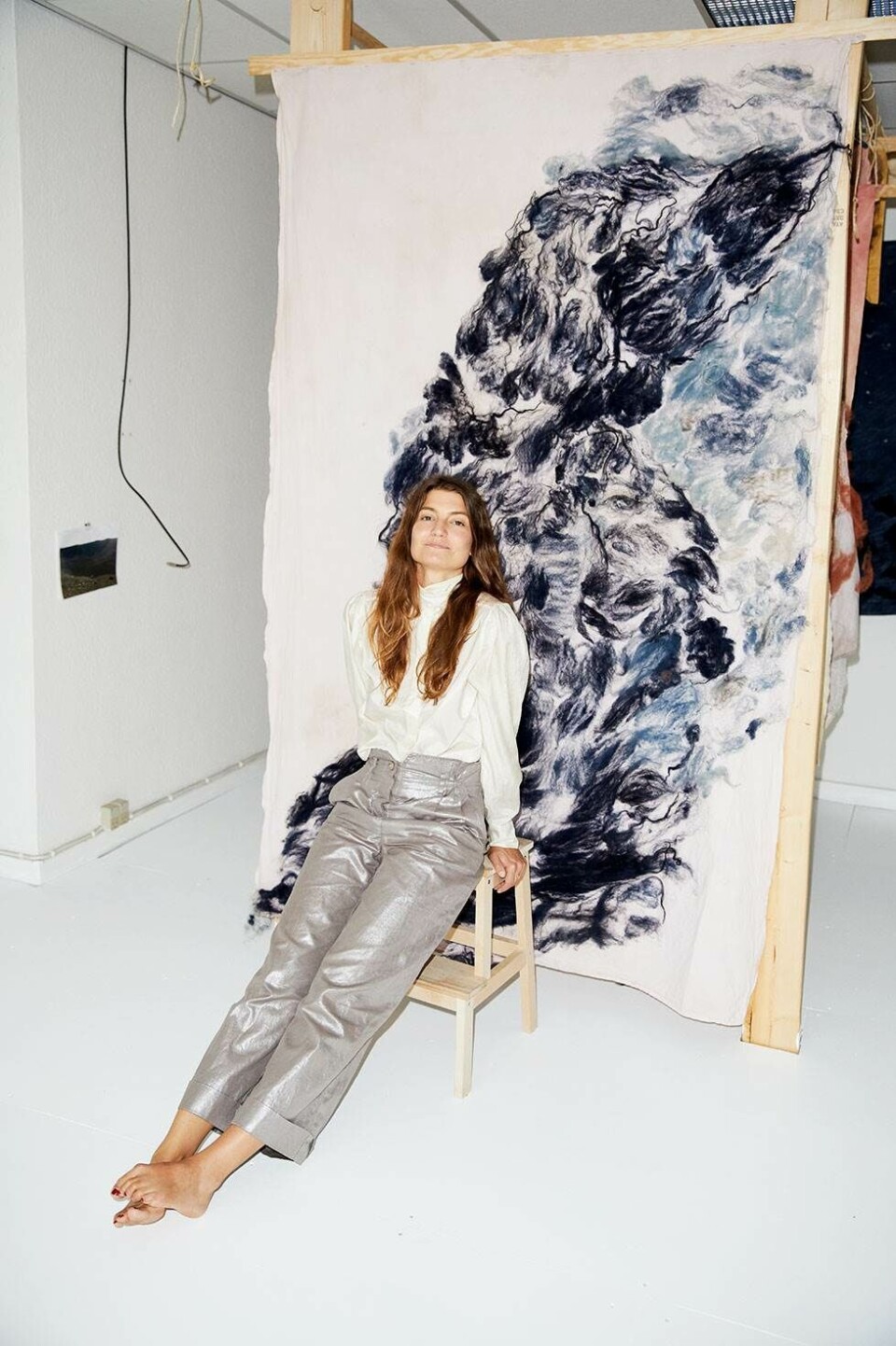 Julie Lænkholm er 32 år og kunstner: 'Egentlig er jeg ikke interesseret i at lave kunst'