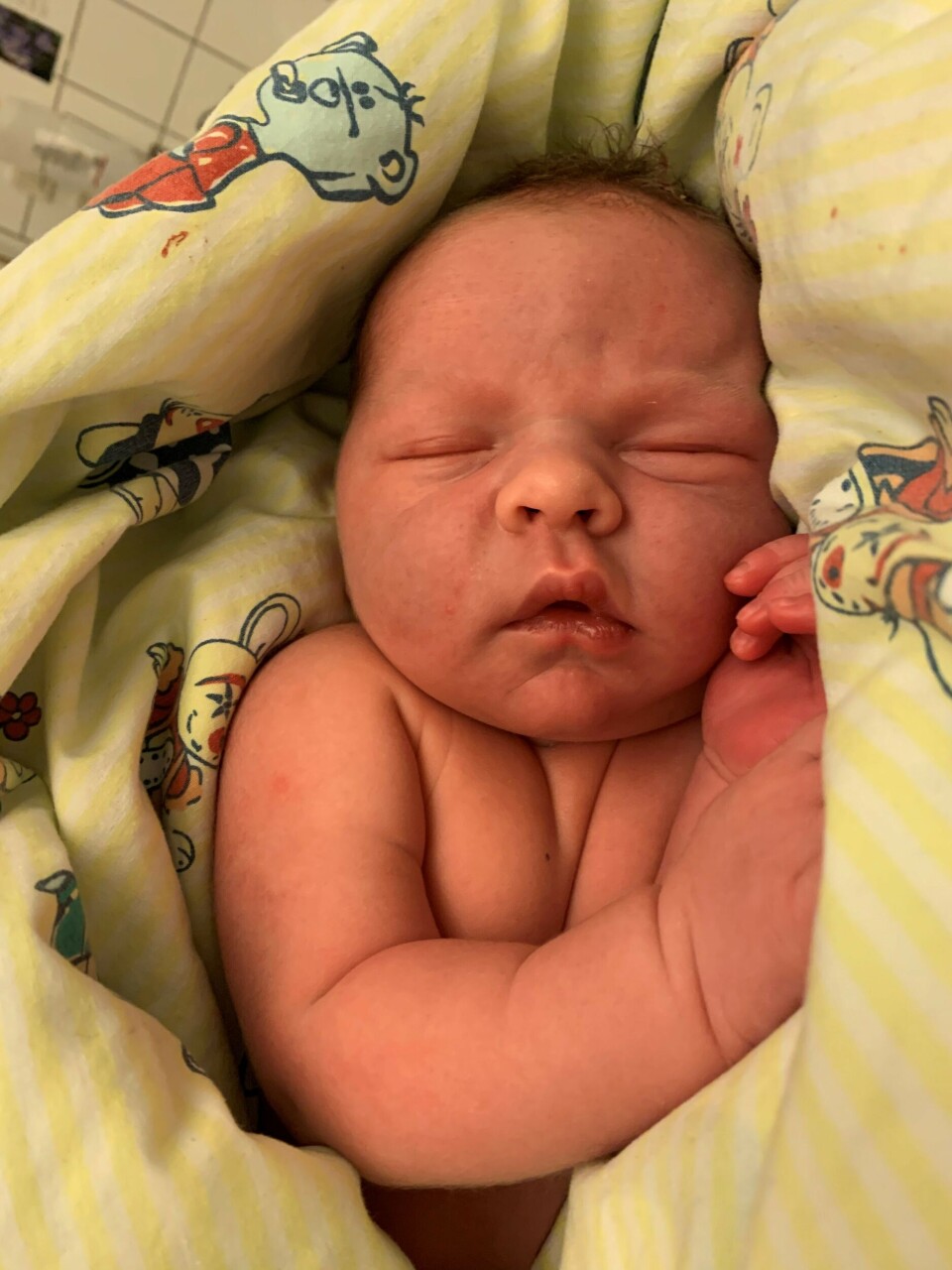 baby fødslen stramt tungebånd y.jpg