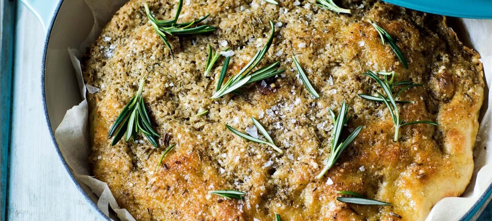 Lækkert grydebrød: Focaccia med rosmarin og oliven
