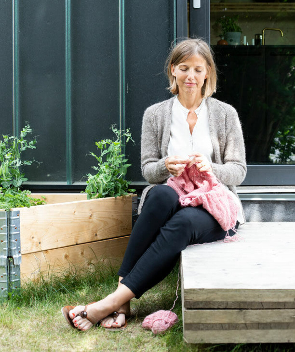 Rytmen i strikningen er vigtigt for meditativ strik.
