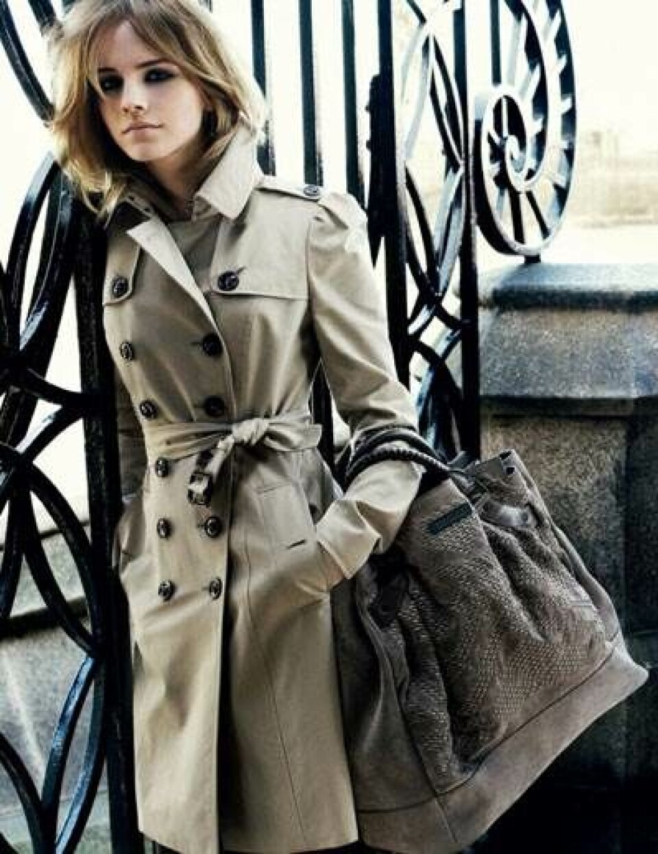 Emma Watson forhekser Burberry
