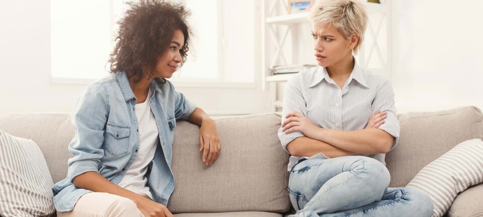 Skal jeg blande mig i min venindes affære?