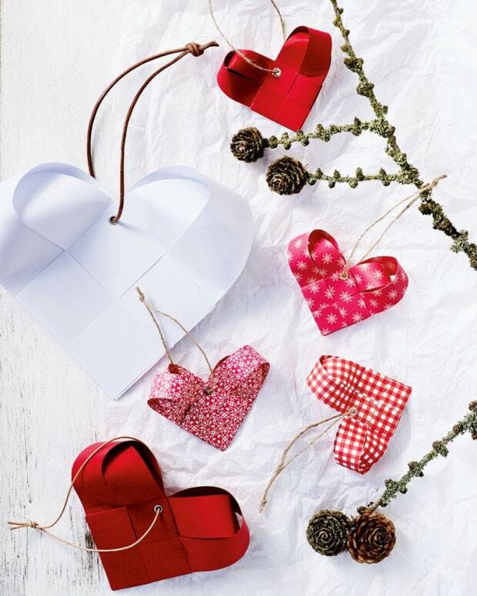 Flettede hjerter af stjernestrimler