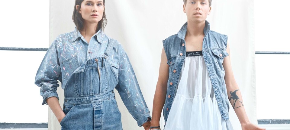 Røde Kors og Søren Le Schmidt viser, hvordan du nemt redesigner dit tøj