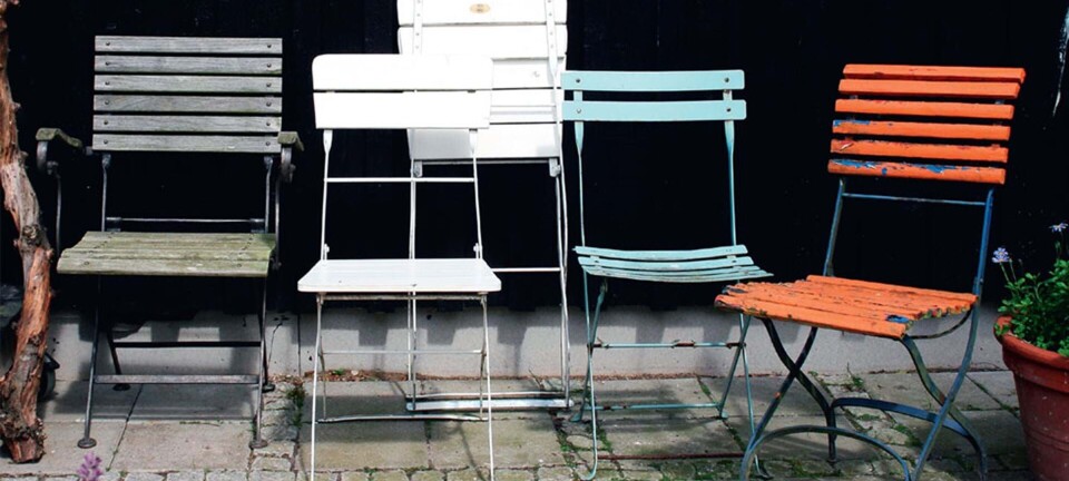 Sådan maler du en havestol og frisker en teakstol op