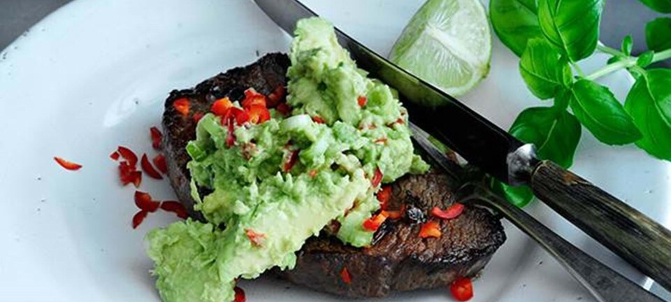 Oksesteak med avokado & kartoffel