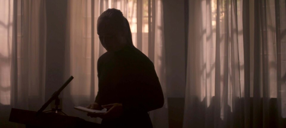 'Man sidder tilbage med en stor knude i maven efter at have set årets måske vigtigste dokumentar'