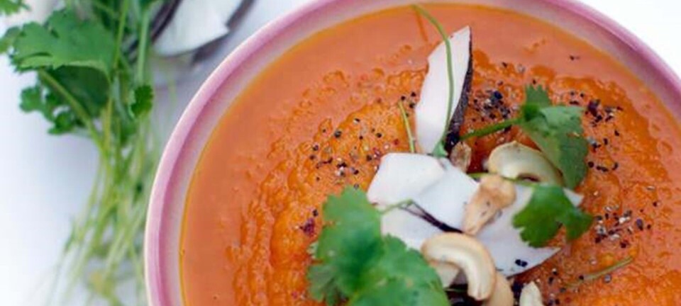 Få 6 skønne opskrifter på sunde & varmende supper