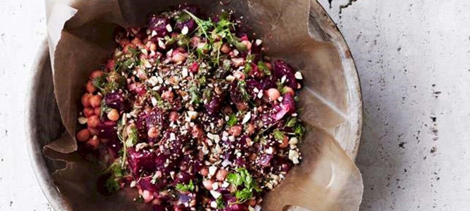 Rødbedesalat med kikærter