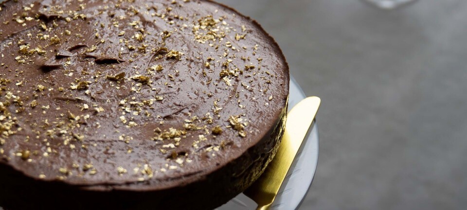 Nytårskage med chokolademousse