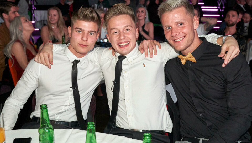 Paradisoerne festede til forpremieren (Foto: Janus Nielsen)