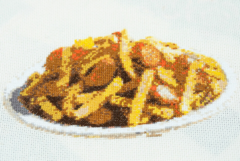 Pølsemix fra barndommens sportshal kan skam også broderes, se selv!