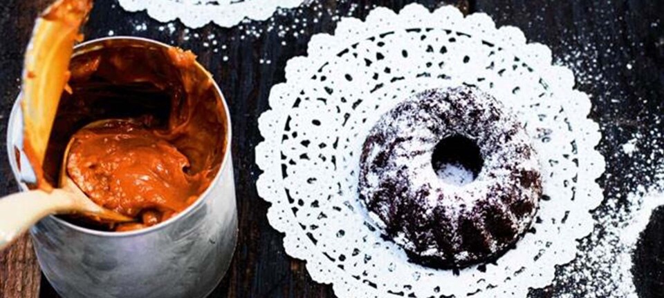 Små chokoladekager med dulce de leche
