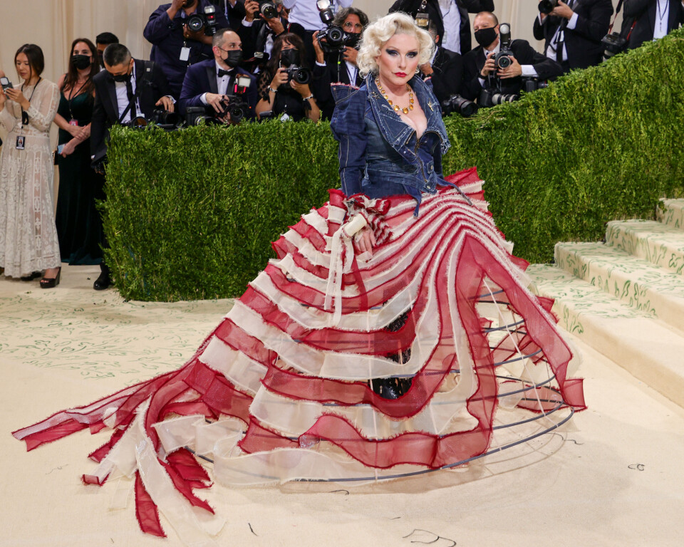 2021 met gala Debbie Harry.jpg