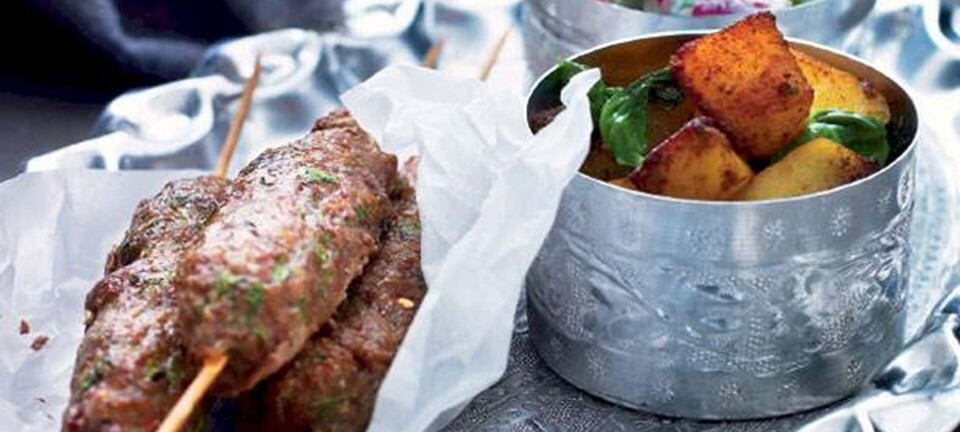 Lammekebab og spinat-kartofler