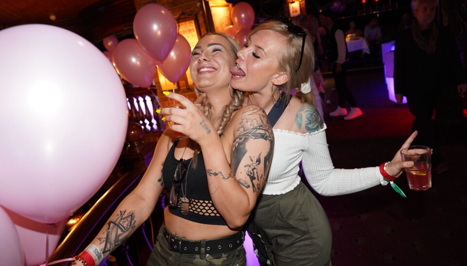 'Ex on the Beachs' to nyeste piger Tabita og Liv har siden fået et tæt venskab (Foto: Janus Nielsen)