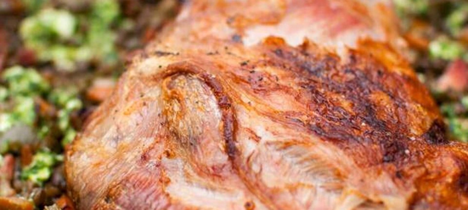 Stegt lam med puylinser, bacon og pistou