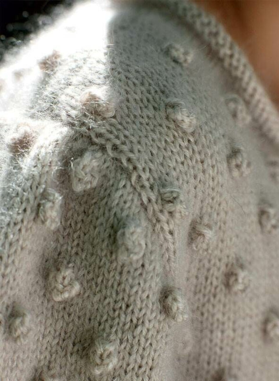 Strik selv: Smart bluse med bomber