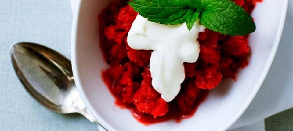 Frisk sommerdessert: Jordbærgranita med mynte
