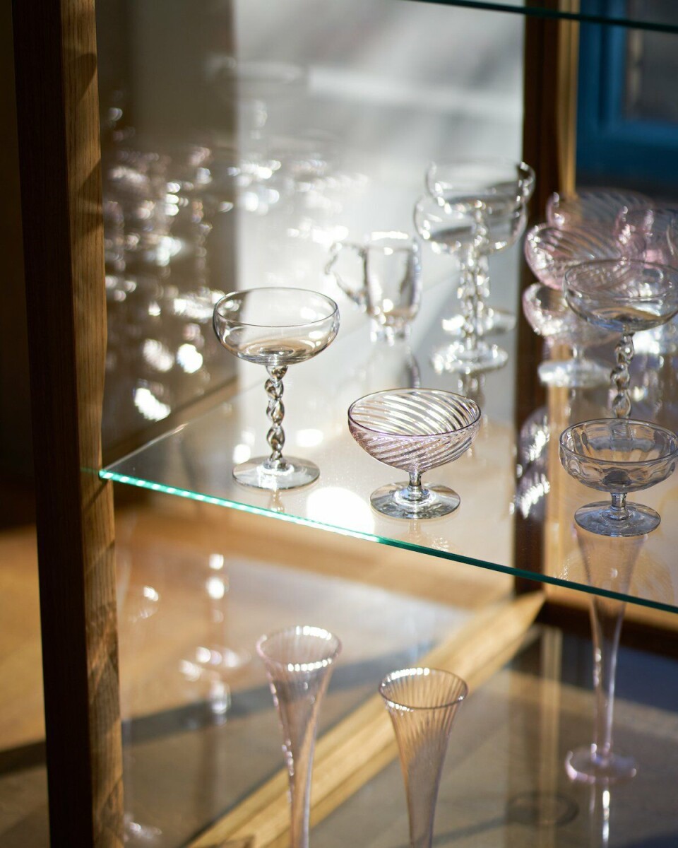 vintagefrenchchmpagneglass-studiox-MayukoTakyu-copyright_2048x2048.jpg