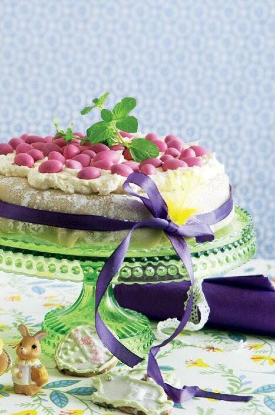 Lagkage med påskeæg