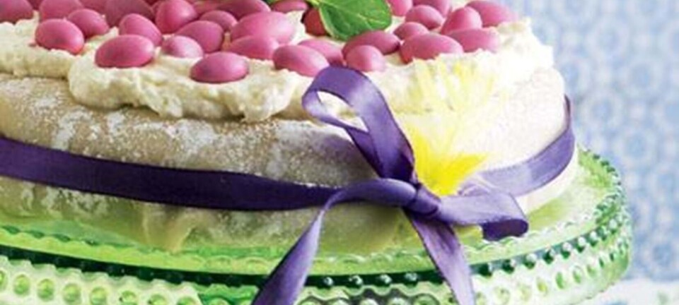 Lagkage med påskeæg