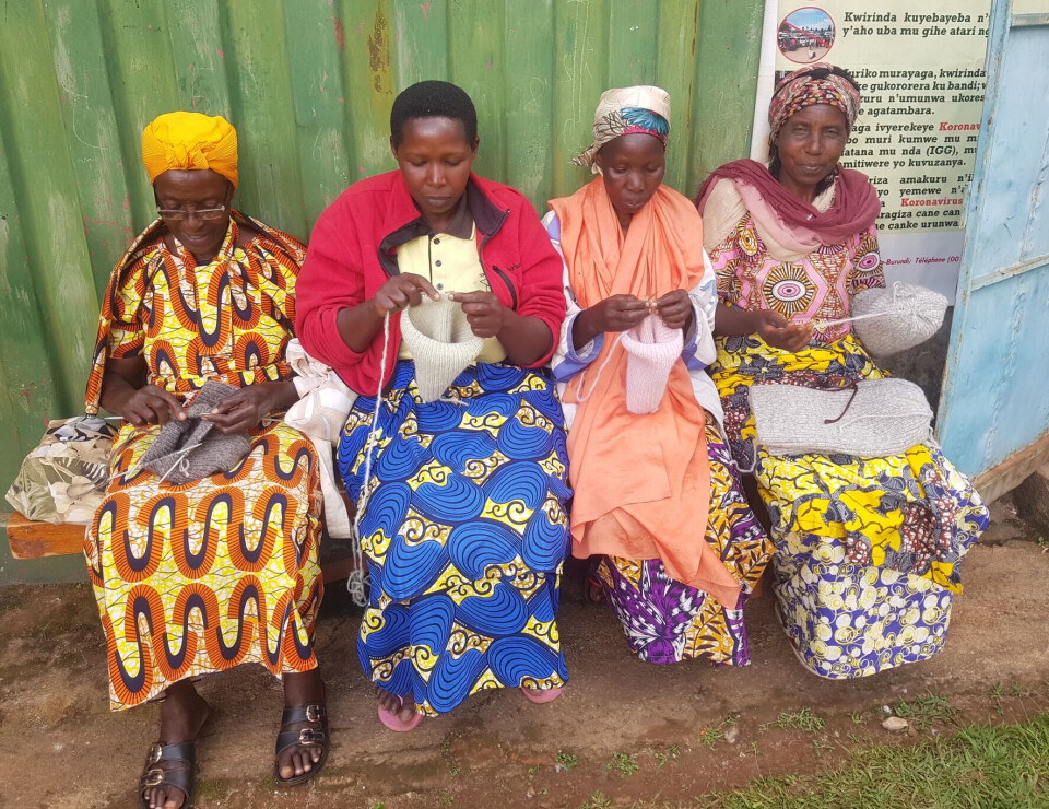 coffee beanies strikkere.jpg