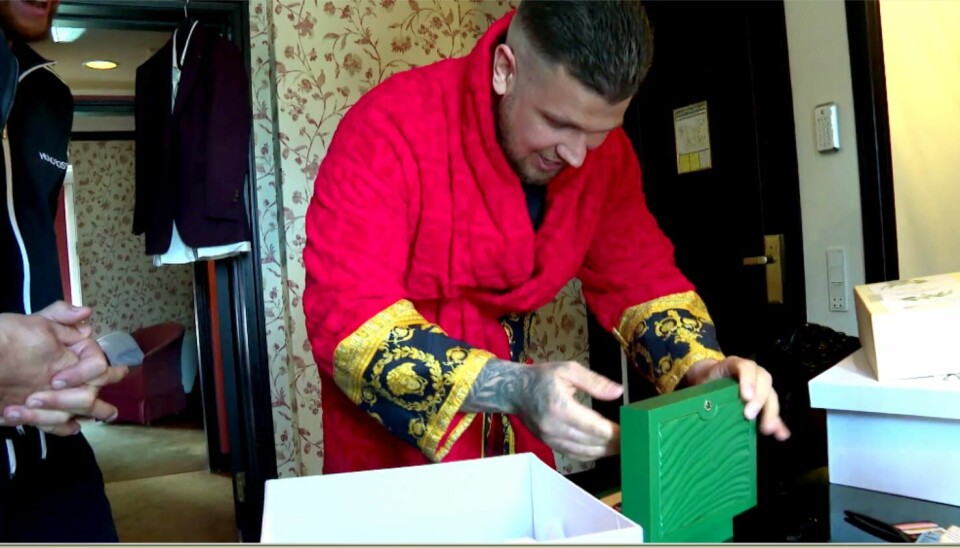 Der var romantisk overraskelser for brudeparret. (Foto: TV3)