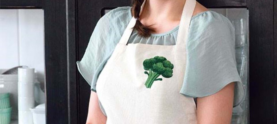 Flot forklæde med broccoli