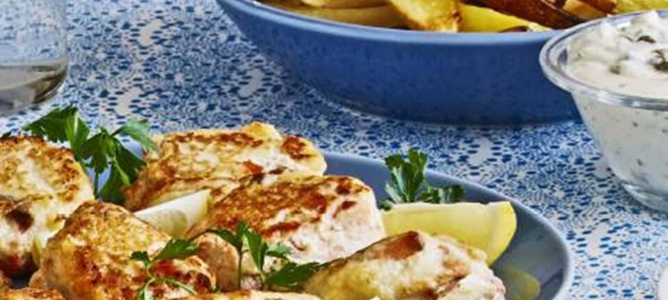 Fiskefrikadeller med laks og ovnbagte rodfrugter