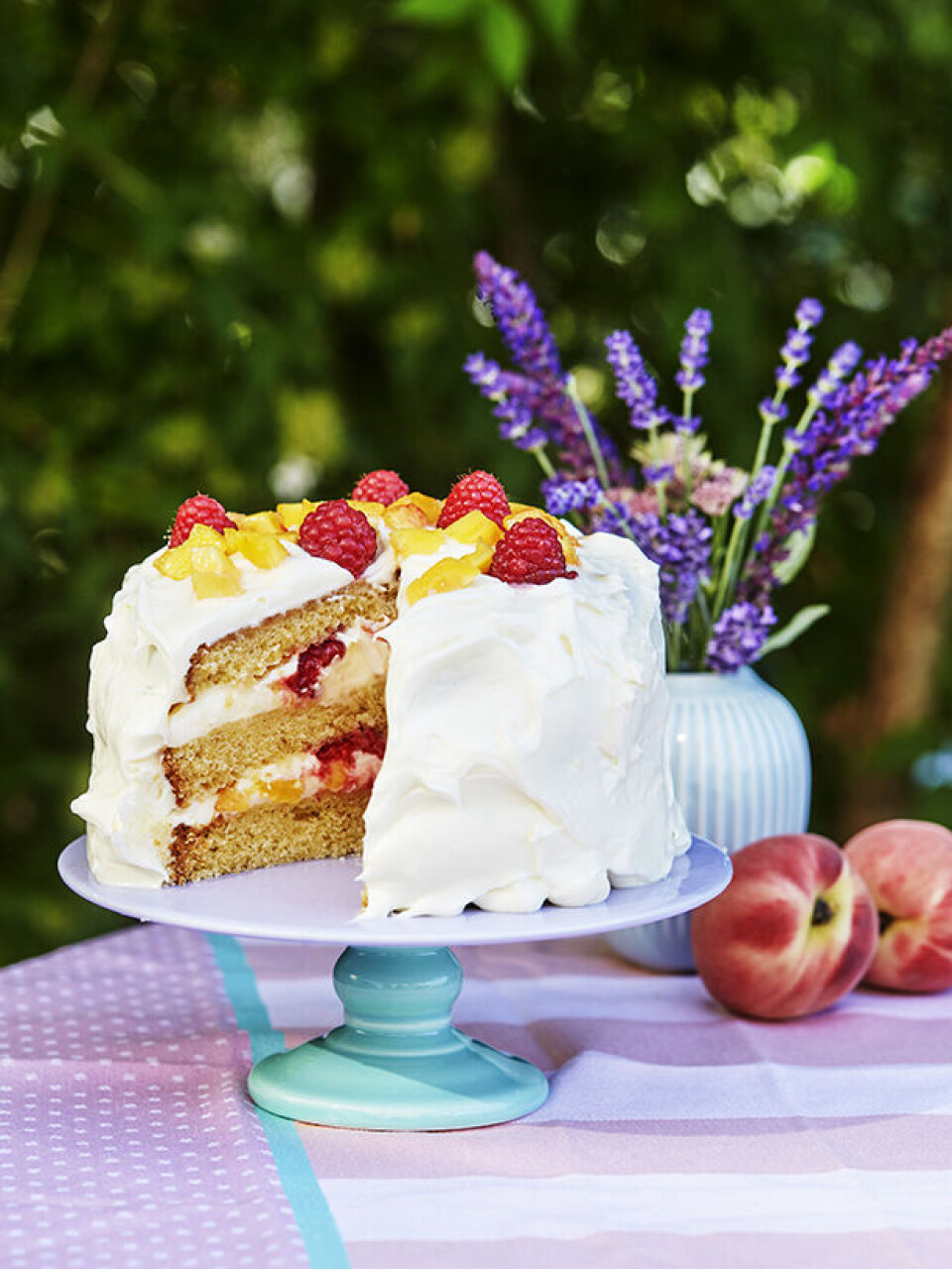 Peach Melba-kage til 10 personer