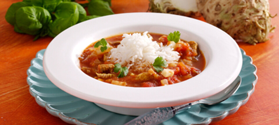 Karrysuppe med wokstrimler