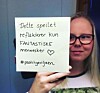 Unge hænger anonyme post-it-sedler op - her er årsagen