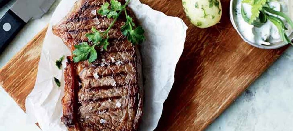 Grillet entrecote med skyr-bearnaise