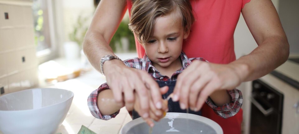 Børn med i køkkenet: Hvad kan de lave hvornår?