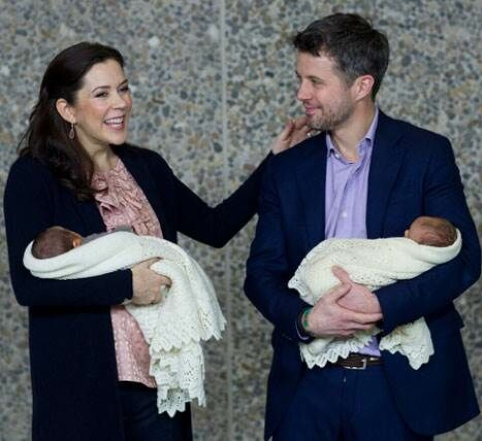 Strik et kongeligt babysvøb