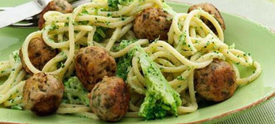 Lækre citronfrikadeller med broccoli & pasta