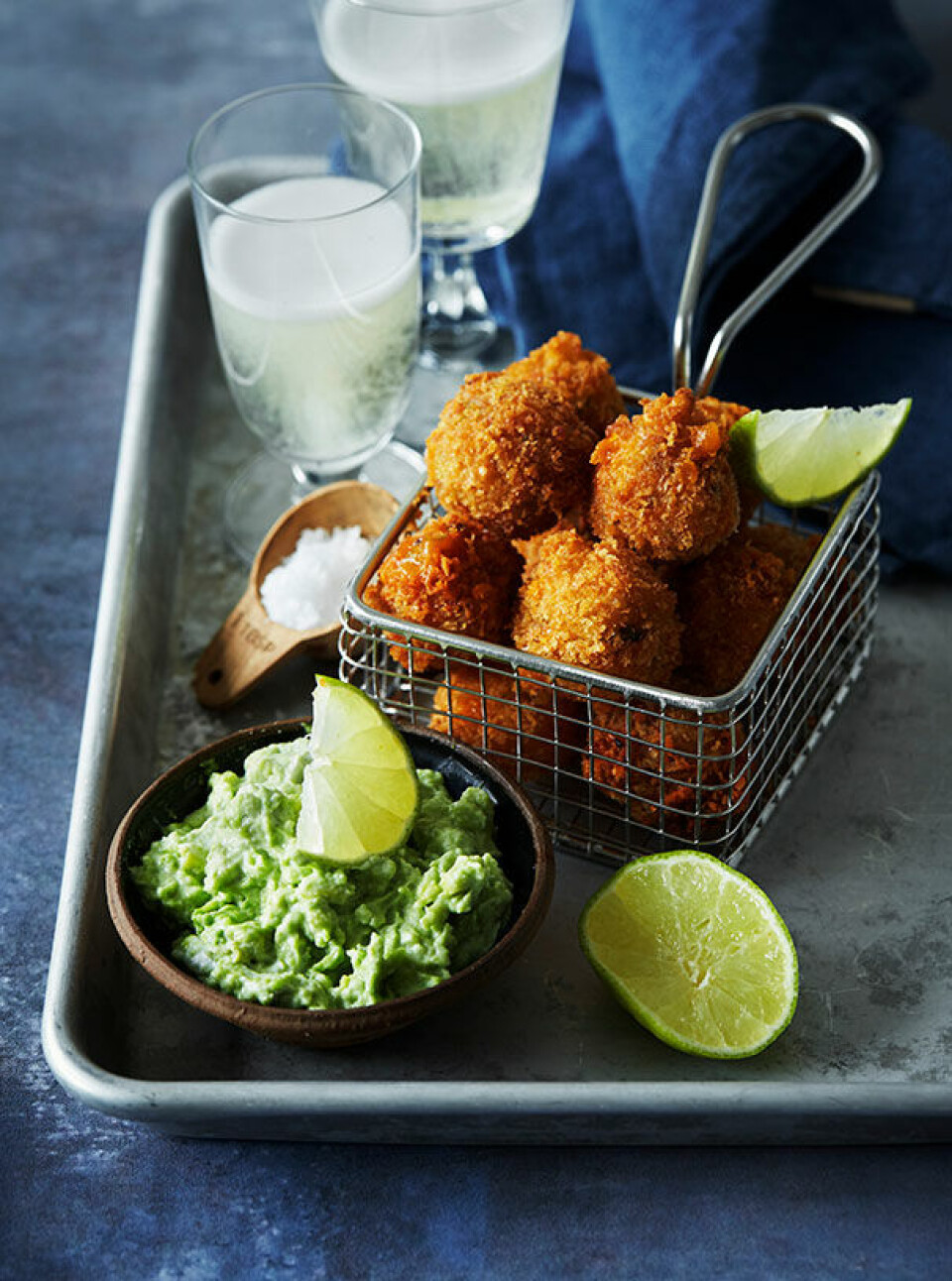 Chili cheese tops: Sådan laver du den populære snack selv