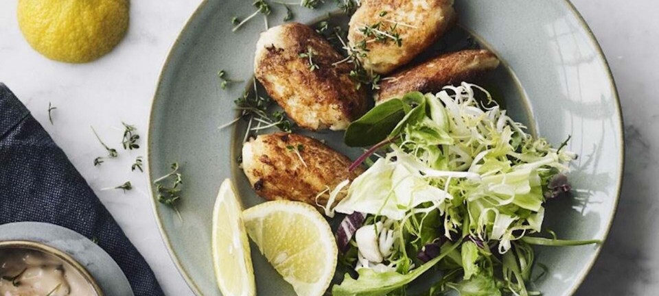 Oldschool fiskefrikadeller med tatarsauce