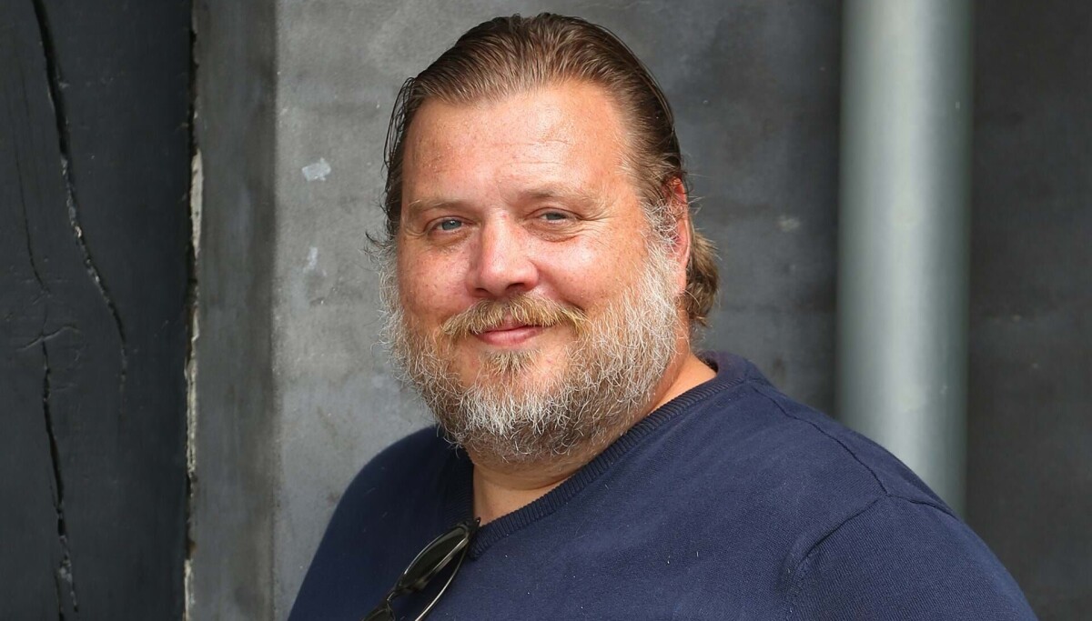 Nicolas Bro Nicolas Bro har taget ét særligt valg, efter han blev far - ALT.dk