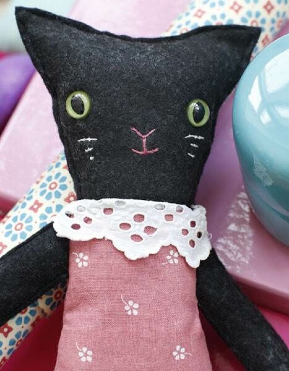 Glæd et barn - sy en bamse