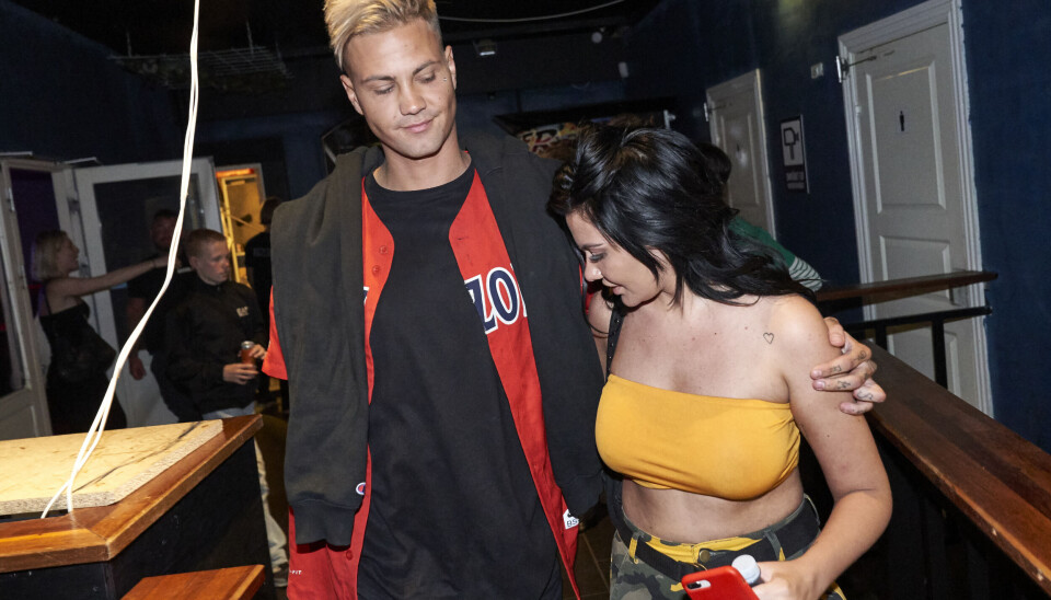 Fie havde sin nye kæreste, den svenske paradiso Robin med til sin koncert i Køge (Foto: Janus Nielsen)