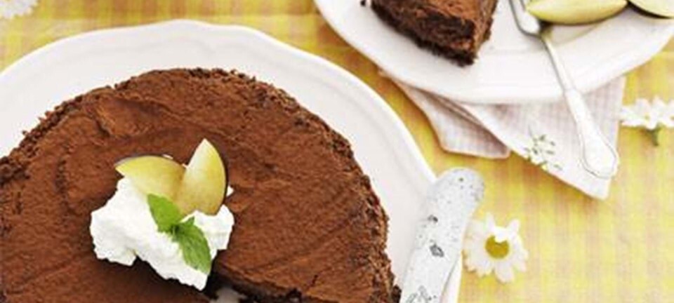 Chokoladedessertkage med orange og blommer