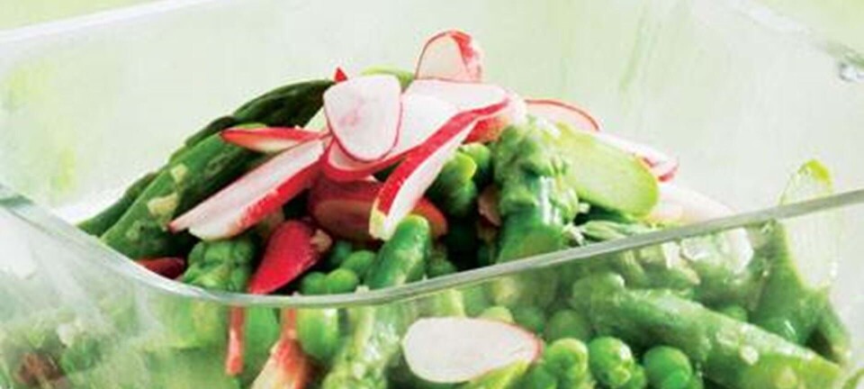 Aspargessalat med ærter og radiser